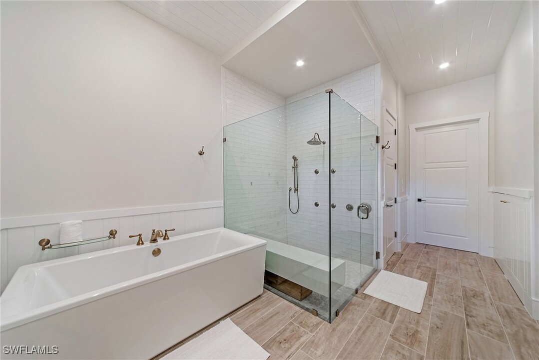 434 3rd Ave S in Naples, FL - Building Photo