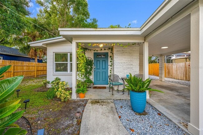 property at 1303 E Norfolk St