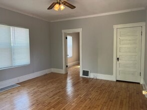 339 5th St in Neenah, WI - Building Photo - Building Photo