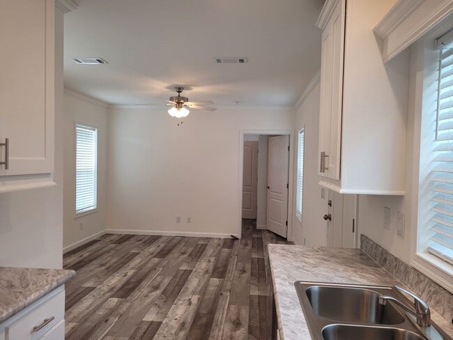 5600 Jennie St in Zephyrhills, FL - Building Photo - Building Photo