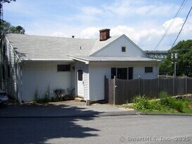 123 Bridge St in Groton, CT - Building Photo