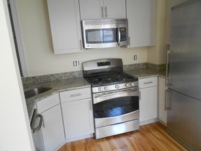 49 Burbank St-Unit -15 in Boston, MA - Building Photo - Building Photo