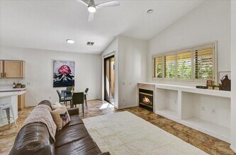 3247 E Maldonado Dr in Phoenix, AZ - Building Photo - Building Photo