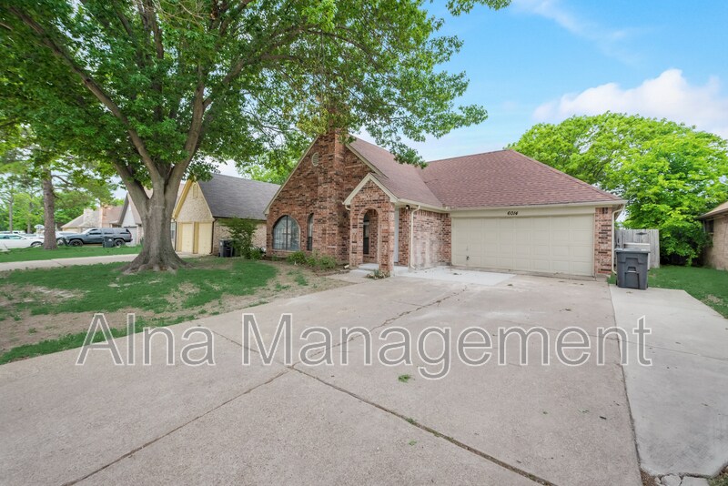 6014 Meadowside Trail in Arlington, TX - Building Photo