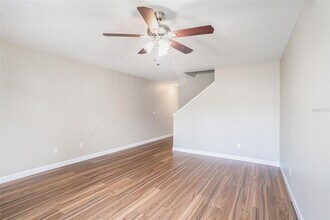 1747 Fluorshire Dr in Brandon, FL - Building Photo - Building Photo