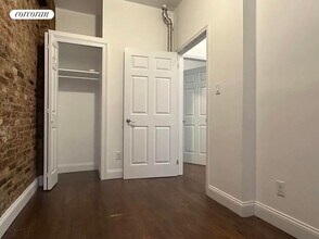215 E 4th St in New York, NY - Building Photo - Building Photo