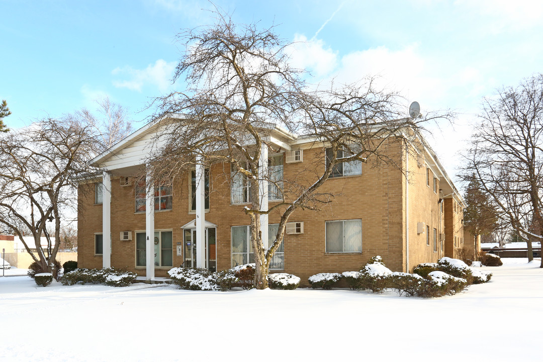 Redford House in Redford, MI - Building Photo