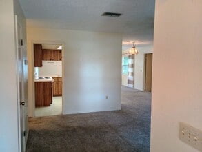 13486 Tyringham St in Spring Hill, FL - Building Photo - Building Photo