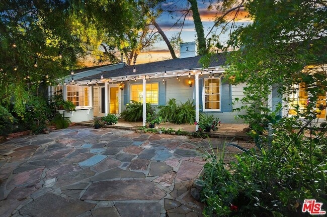 property at 3231 Coldwater Canyon Ln