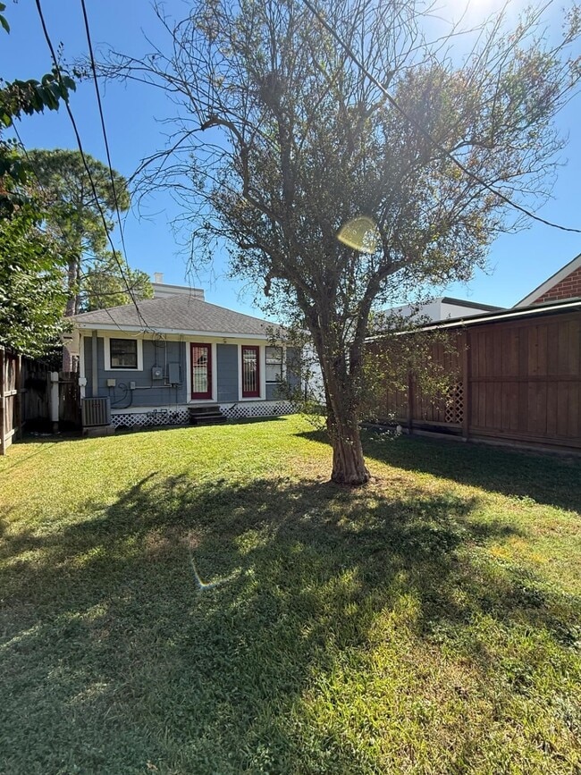 1103 Harvard St in Houston, TX - Building Photo - Building Photo
