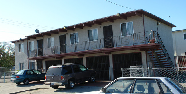 3820 Florida Ave in Richmond, CA - Foto de edificio - Building Photo