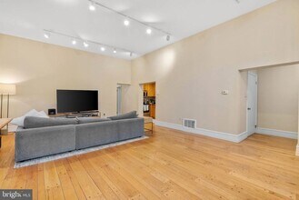 914 Spruce St in Philadelphia, PA - Building Photo - Building Photo