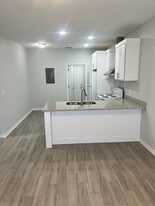 1810 Atrium Pl Dr in Harlingen, TX - Building Photo