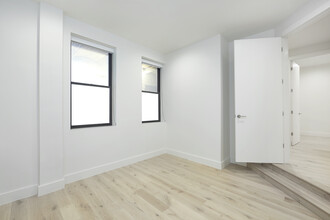 125 Riverside Dr in New York, NY - Building Photo - Building Photo