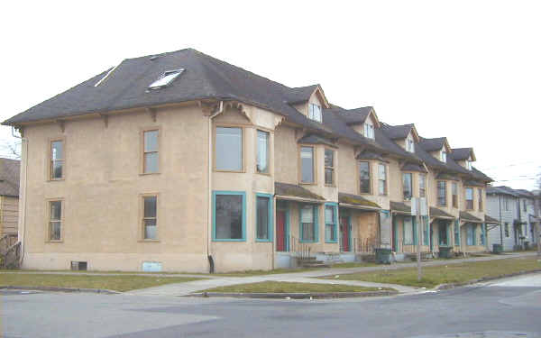 Miranda Apartments in Tacoma, WA - Foto de edificio - Building Photo