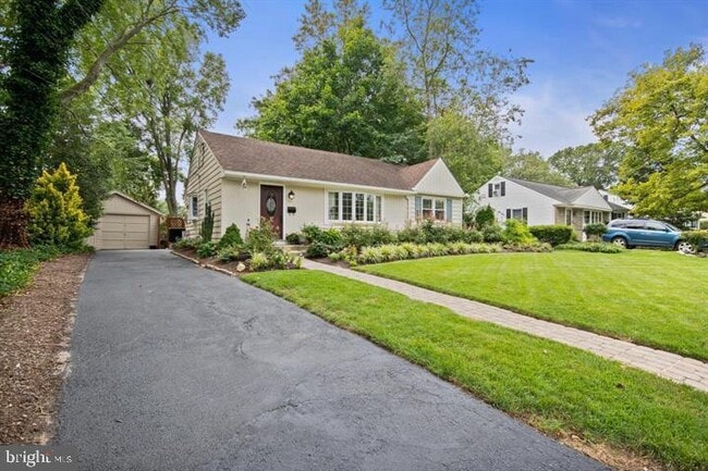 property at 523 Wayne Ave