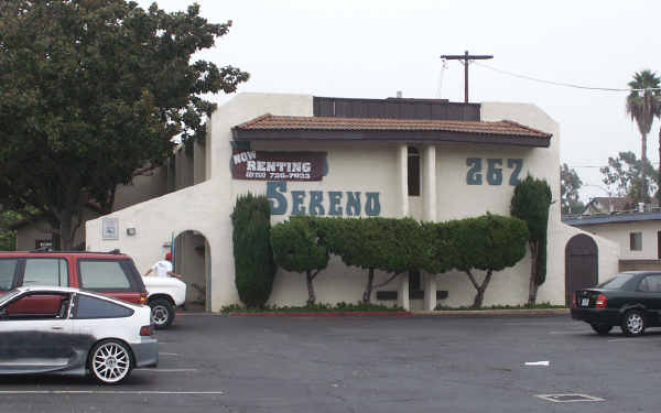 267 S Mollison Ave in El Cajon, CA - Foto de edificio - Building Photo