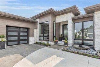 5842 N Lucerne Ave in Kansas City, MO - Building Photo - Building Photo