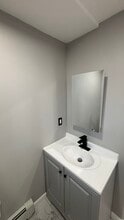 39 S 27th St, Unit Basement Apartment in Wyandanch, NY - Building Photo - Building Photo