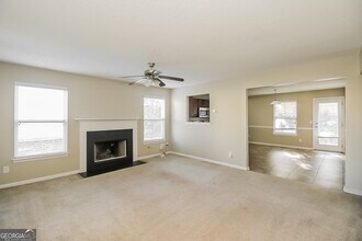 4250 Winston Cir in Atlanta, GA - Building Photo - Building Photo