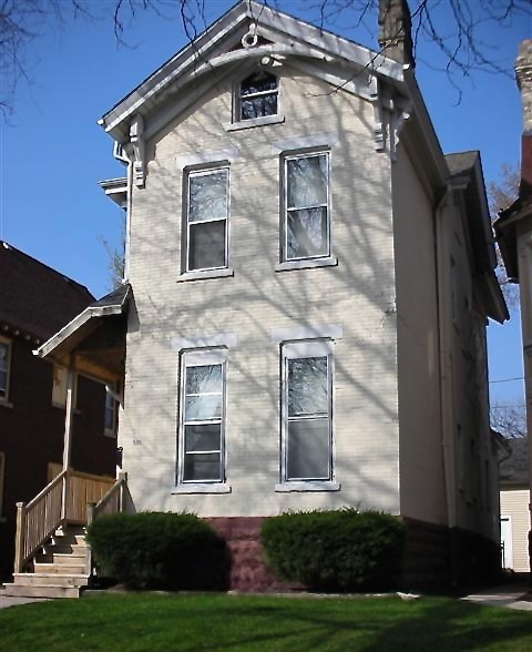 1665 N Humboldt Apartments