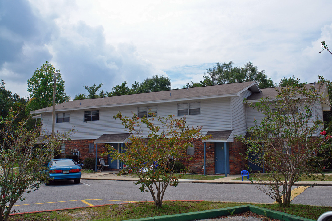 Wildwood Apartments in Valparaiso, FL - Foto de edificio