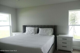 8674 Pavia St in Fort Pierce, FL - Building Photo - Building Photo