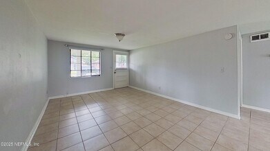 1749 Sheridan St in Jacksonville, FL - Building Photo - Building Photo