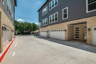 631 N Tyler St in Dallas, TX - Building Photo - Building Photo