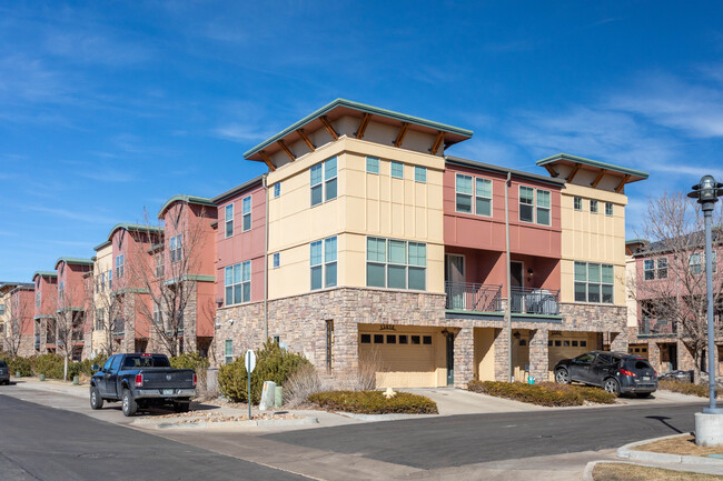 Vantage Pointe in Broomfield, CO - Foto de edificio - Building Photo