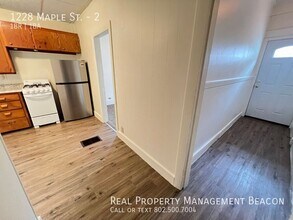 1228 Maple St in White River Jct, VT - Building Photo - Building Photo