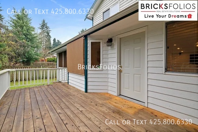 15638 42nd Ave S in Tukwila, WA - Building Photo - Building Photo