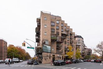 601 Flushing Ave in Brooklyn, NY - Building Photo - Building Photo