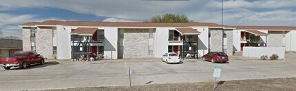 507 Mesquite St in Menard, TX - Building Photo - Building Photo