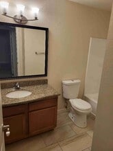7200 W Pirates Cove Rd in Las Vegas, NV - Building Photo - Building Photo