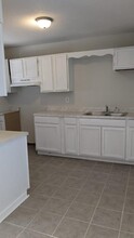 1508 Oakshire Ct in Winston-Salem, NC - Building Photo - Building Photo