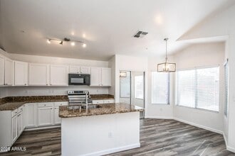 7549 E Christmas Cholla Dr in Scottsdale, AZ - Building Photo - Building Photo