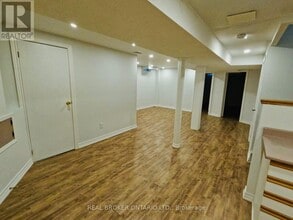 3616 Cherrington Crescent in Mississauga, ON - Building Photo - Building Photo