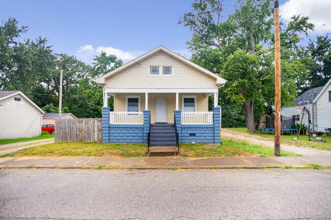 1319 Stinson Ave