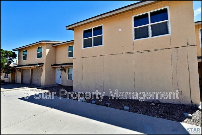 1916 Lee Elder Dr in El Paso, TX - Building Photo - Building Photo
