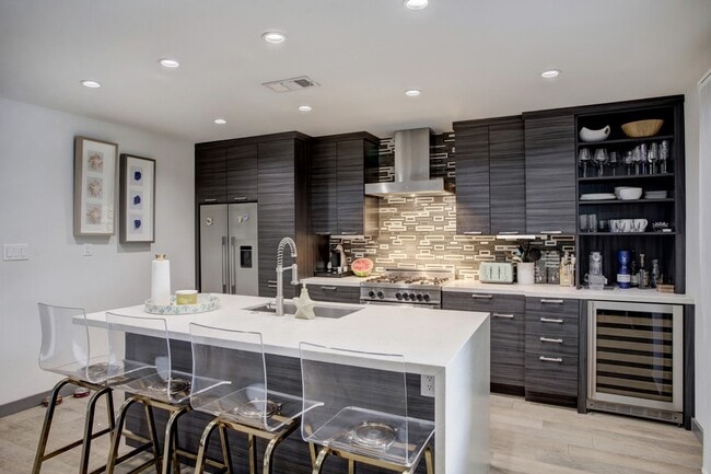 property at 1410 Hyde Park Blvd