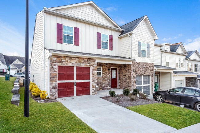 179 Riley Cir in Dawsonville, GA - Building Photo - Building Photo