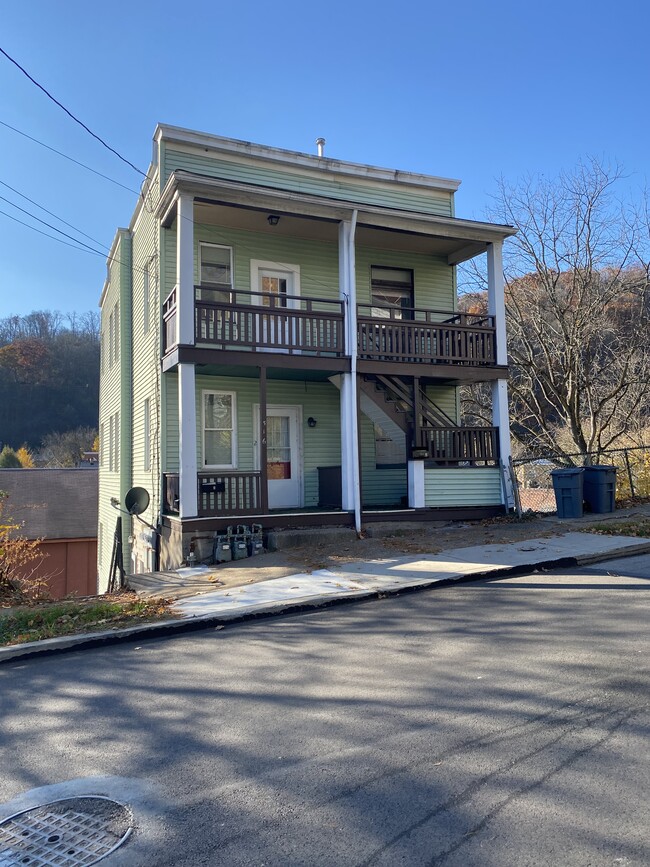 516 Center Ave, Unit 1