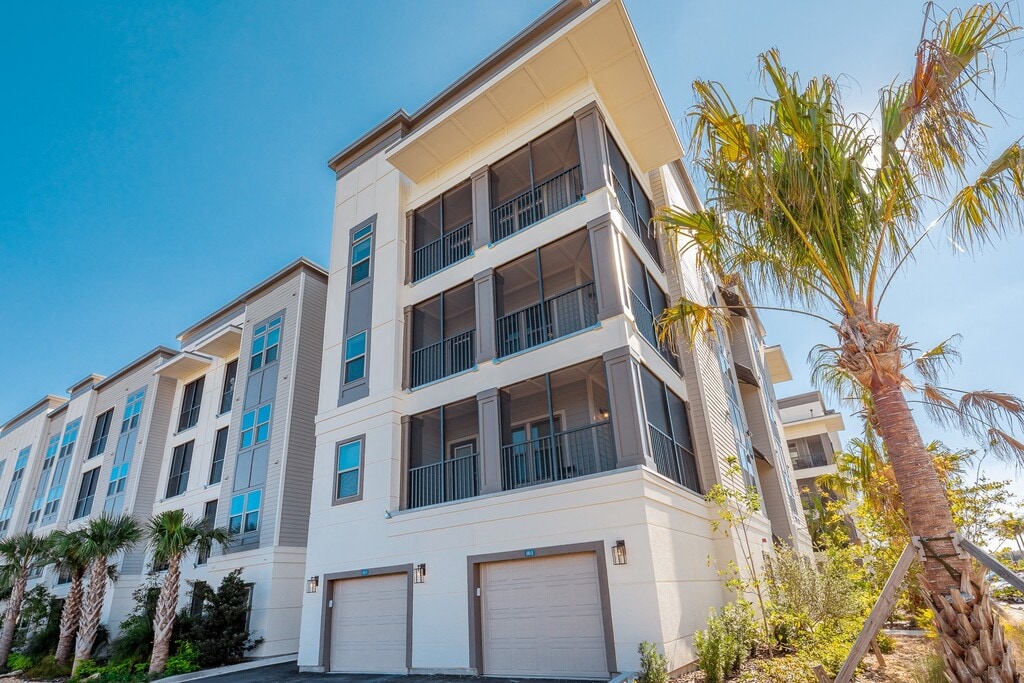 Sire Kingwood Kingwood, TX Apartments