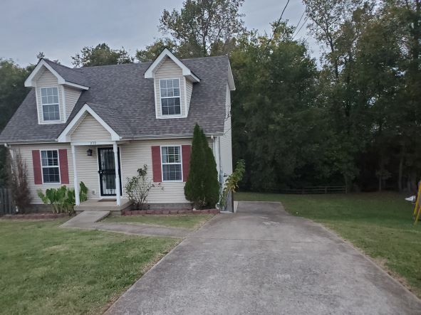 239 Senator Dr in Clarksville, TN - Foto de edificio
