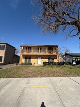 3711 Wheeler Ave in Houston, TX - Building Photo - Building Photo