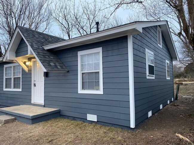 521 E 57th Pl N in Tulsa, OK - Foto de edificio - Building Photo