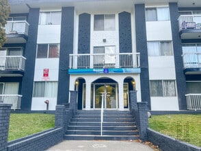 Queensway Place Apartments in Prince George, BC - Building Photo - Building Photo