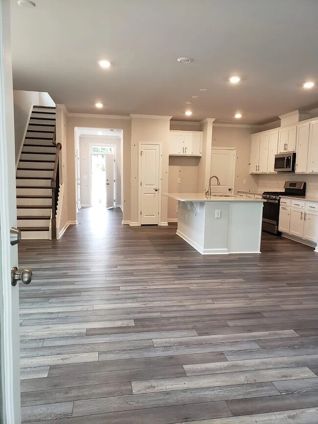 Room in Townhome on Hazy Hills Ln in Garner, NC - Building Photo - Building Photo