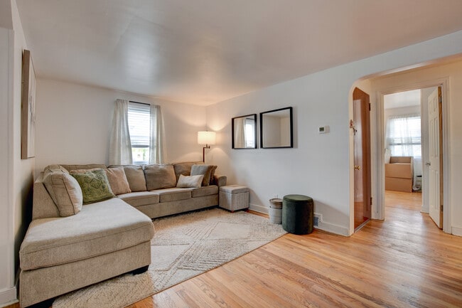 238 Elmwood Ave, Unit 1